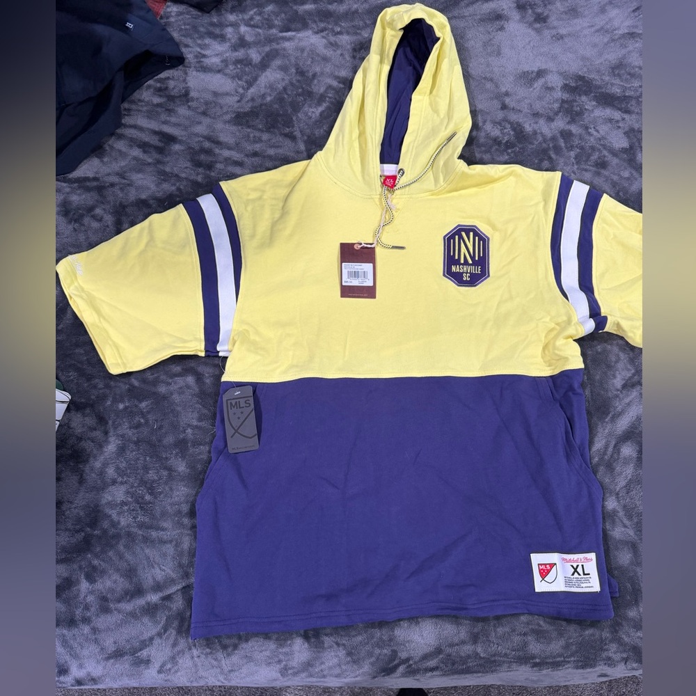 Mitchell & Ness • Nashville Soccer Club • Short Sleeve Pullover